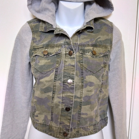 Tinseltown Denim Couture Camo Crop Jacket, XS - Picture 1 of 11